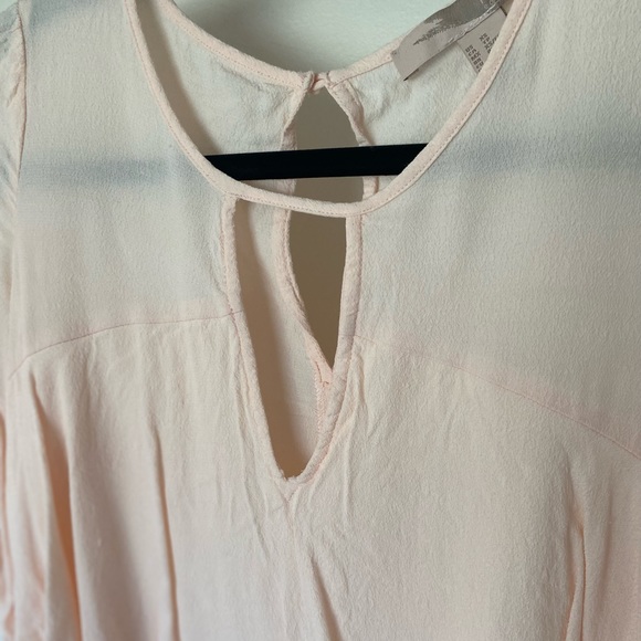 Forever 21 Blush Bell Sleeve Crop Top - Picture 2 of 8
